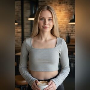 No Name Brand/Size Crop Long Sleeve Top